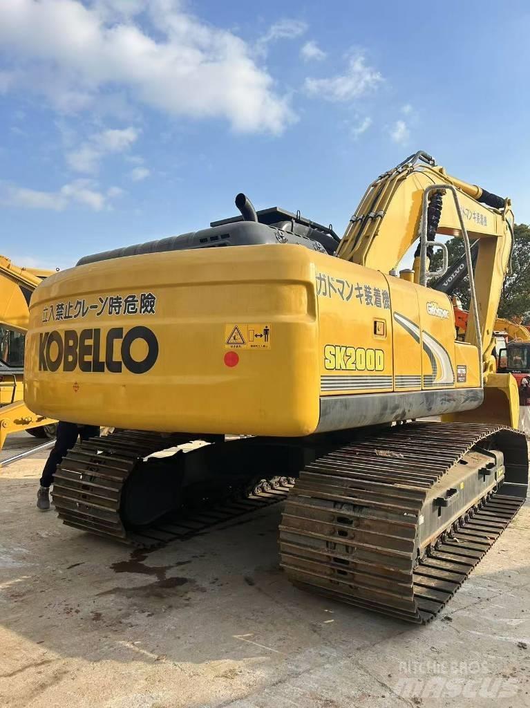 Kobelco SK 200D Escavatori cingolati