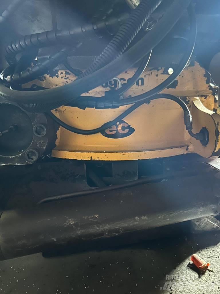 Engcon EC 214 Pale a rotazione