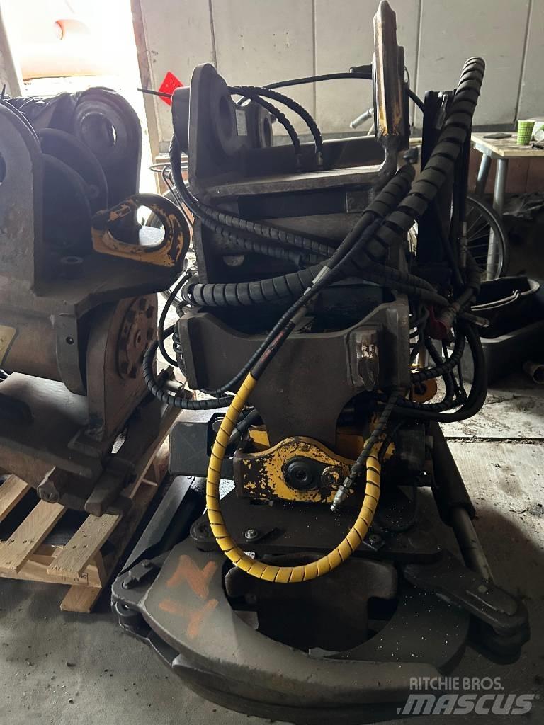 Engcon EC 214 Pale a rotazione