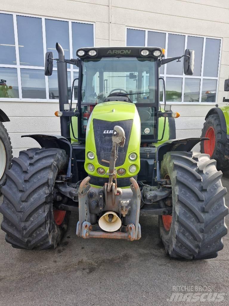 CLAAS Arion 640 Trattori