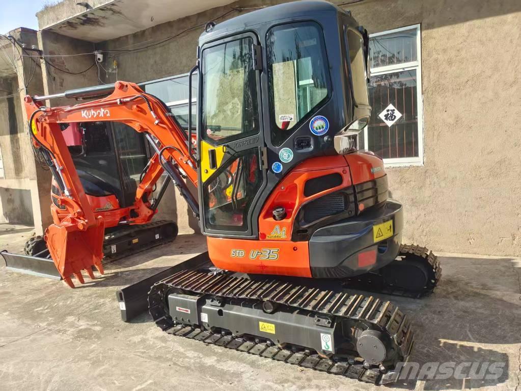 Kubota U35 Miniescavatori