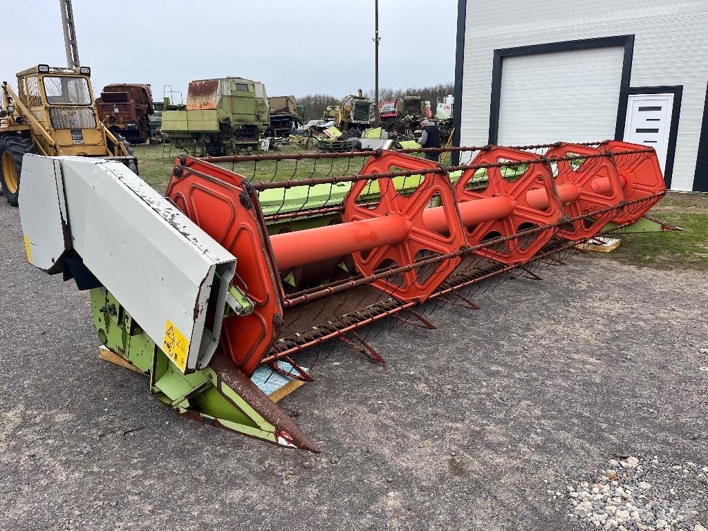 CLAAS C 600 Testate per mietitrebbie