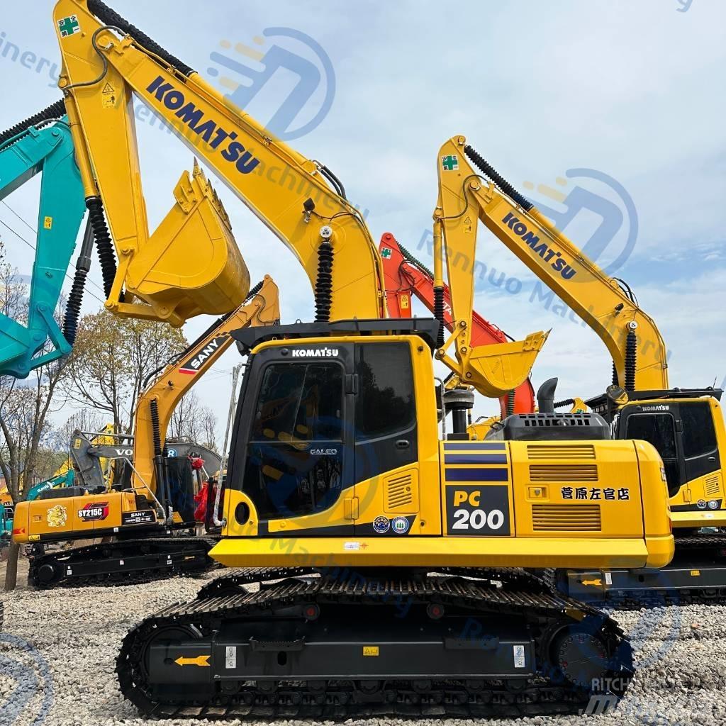 Komatsu PC200-8 Escavatori cingolati