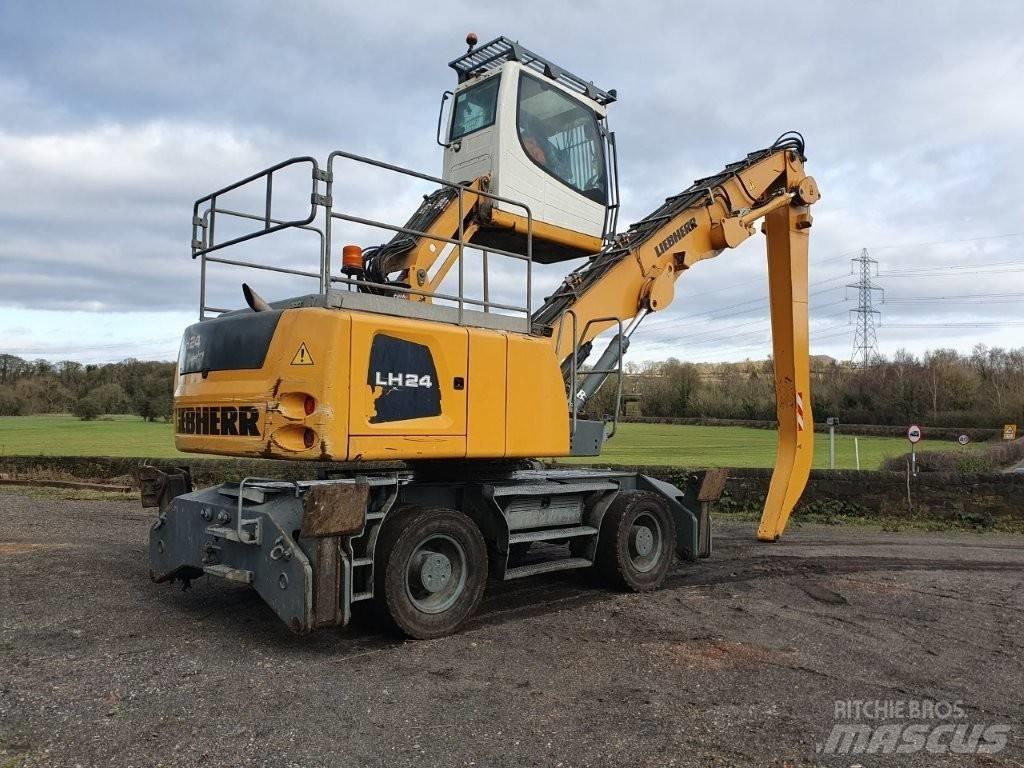 Liebherr LH 24 Movimentazione rifiuti
