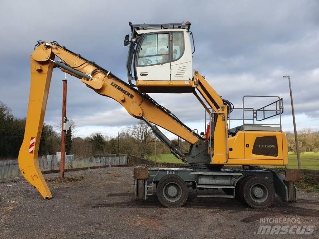 Liebherr LH 24 Movimentazione rifiuti