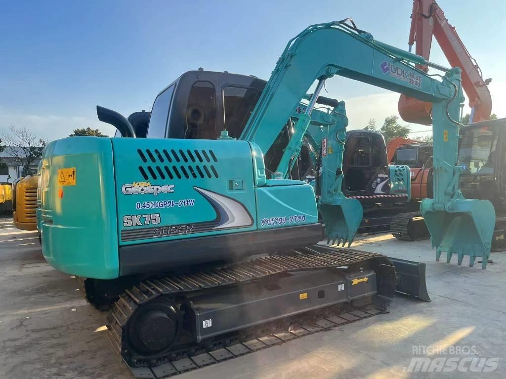 Kobelco SK75-8 Escavatori cingolati