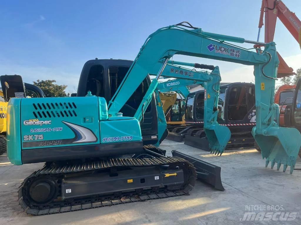 Kobelco SK75-8 Escavatori cingolati