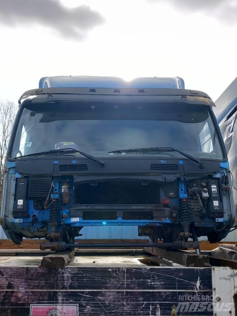 Volvo FM 9.320 Cabine e interni