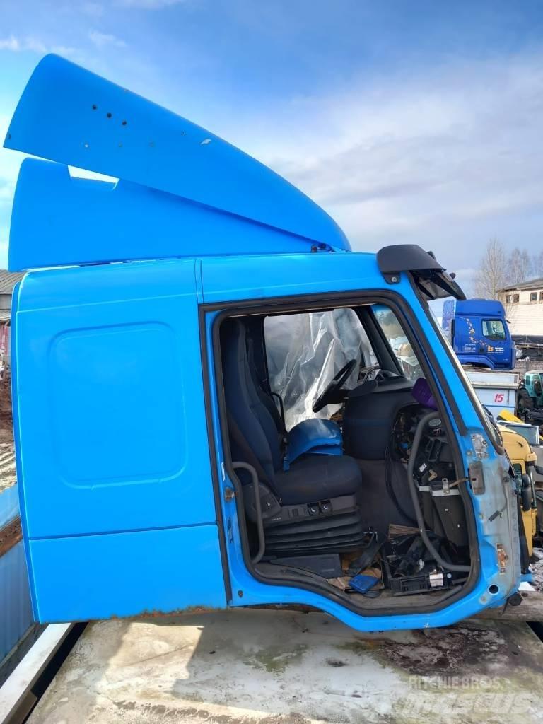Volvo FM 9.320 Cabine e interni