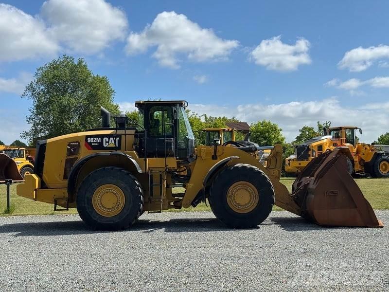 CAT 982 M Pale gommate