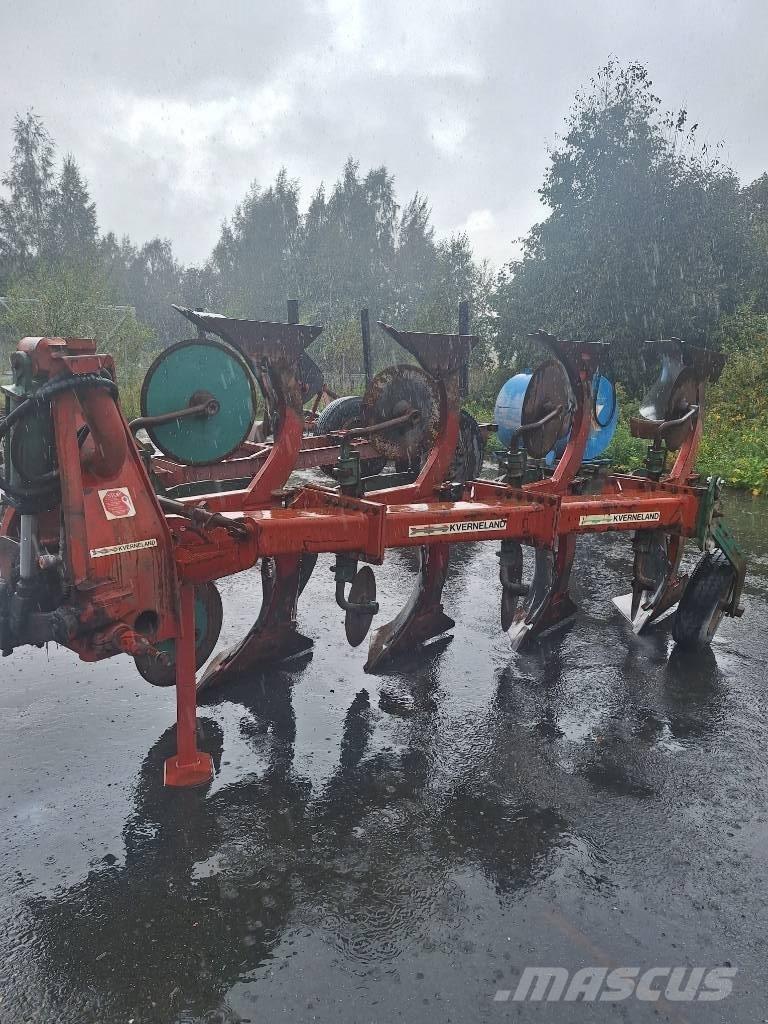 Kverneland W2 Aratri reversibili