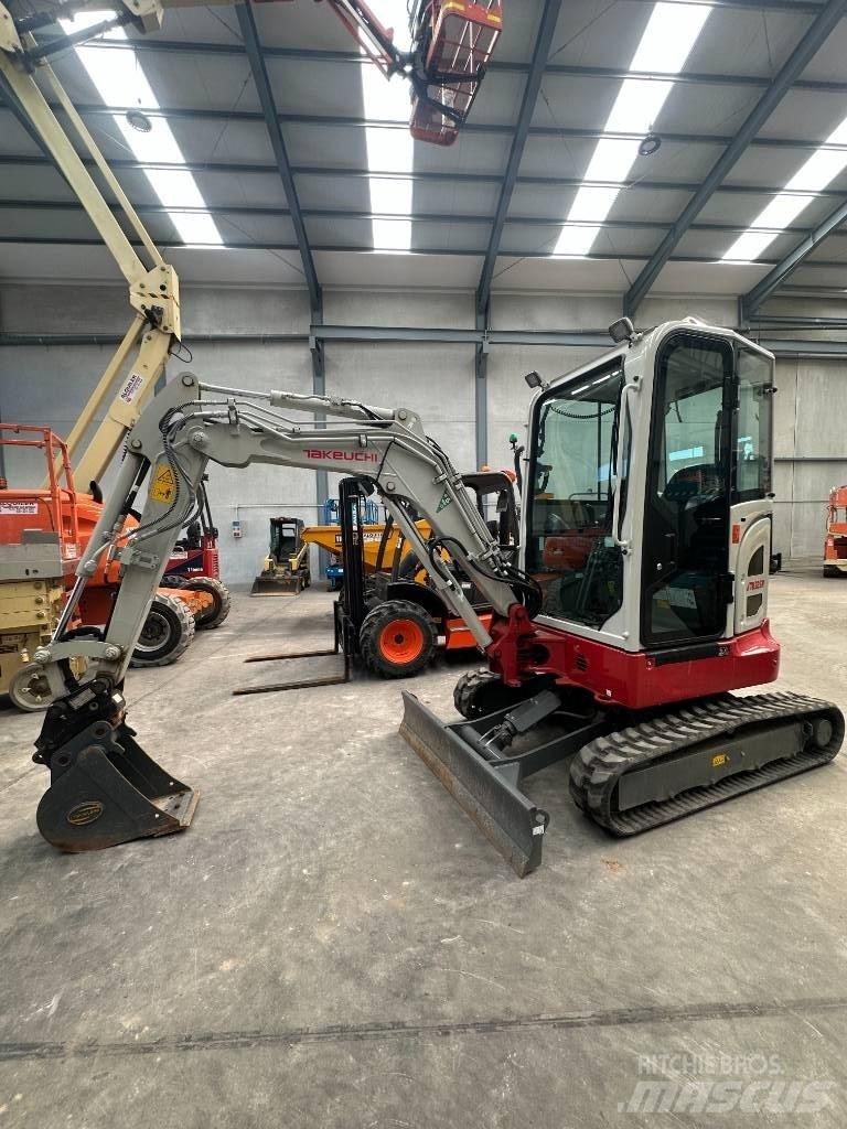 Takeuchi TB 325 R Miniescavatori
