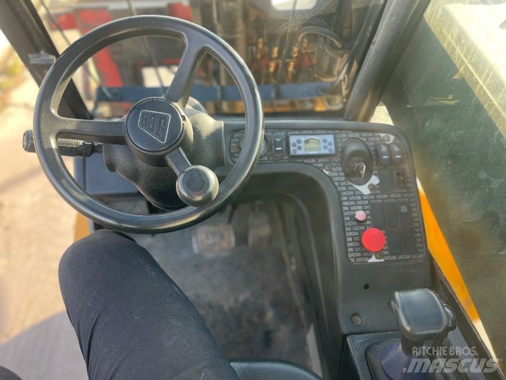 JCB TLT 35 D / 4x4 Sollevatori telescopici