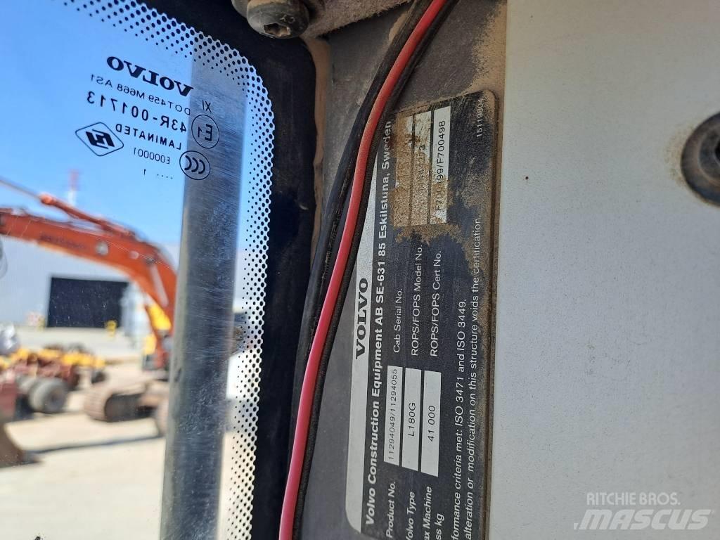 Volvo L180G Pale gommate