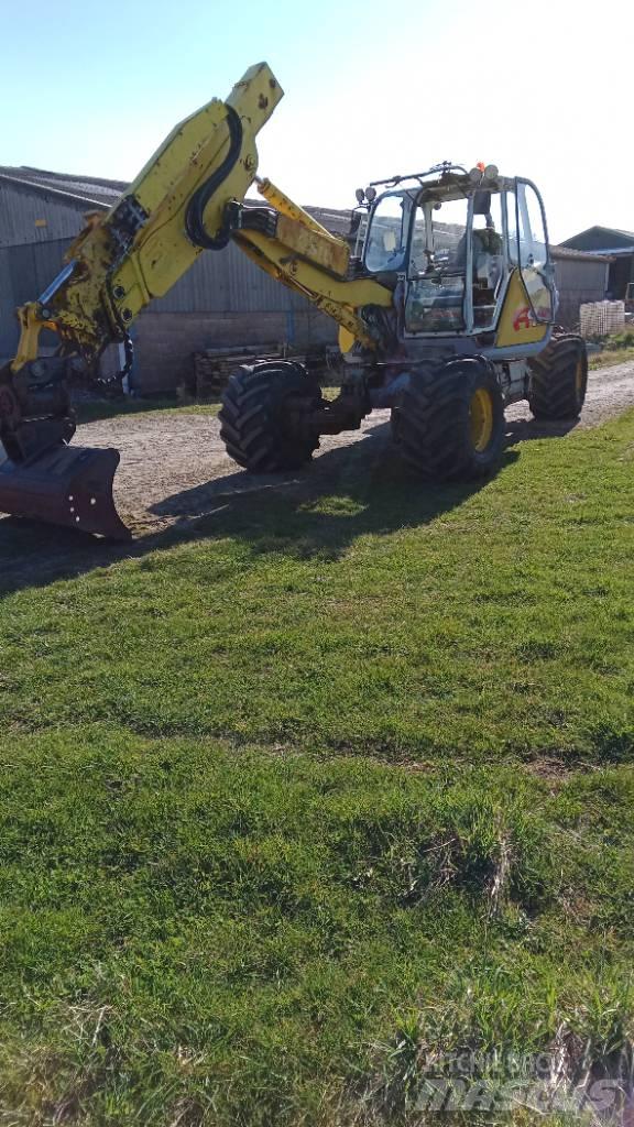Menzi Muck A91 Escavatori gommati