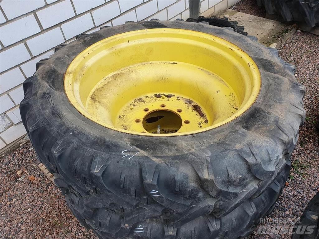 Kleber 270/95R32 Pneumatici, ruote e cerchioni