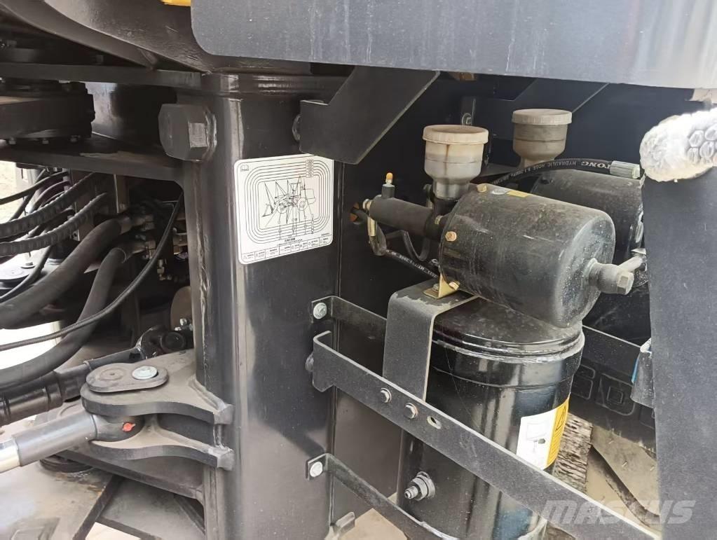 SDLG LG 956 L Pale gommate