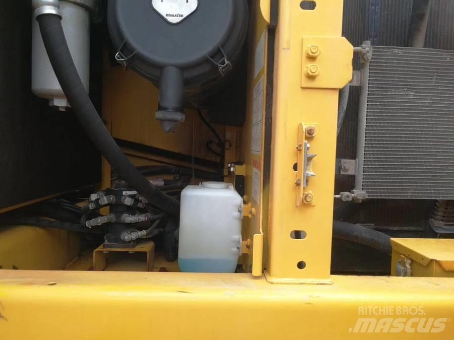 Komatsu pc200-8 Escavatori cingolati