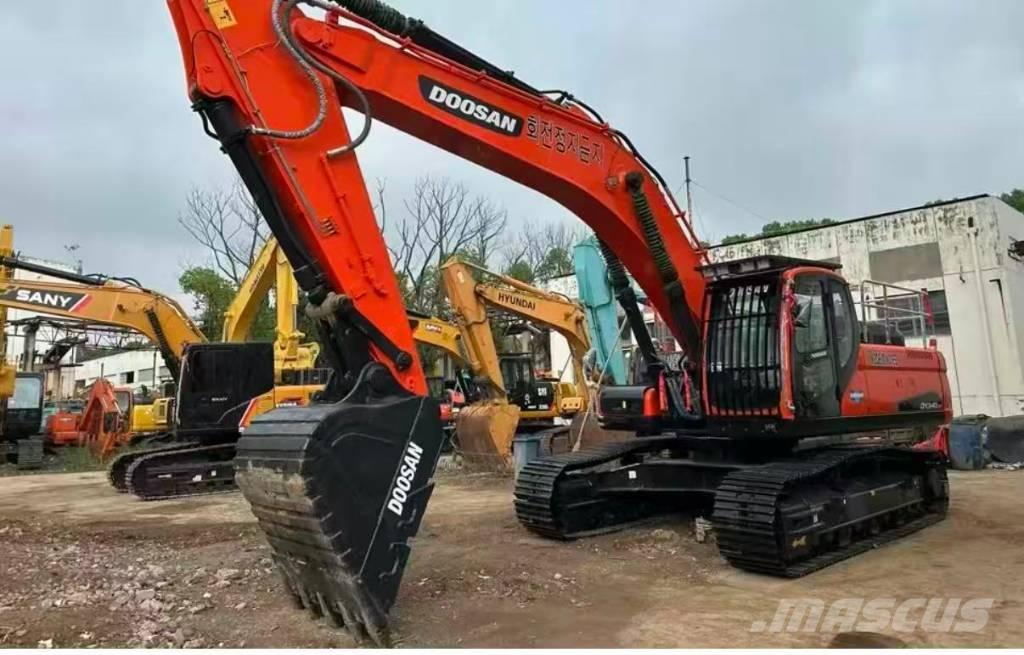Doosan DX 340 Escavatori cingolati