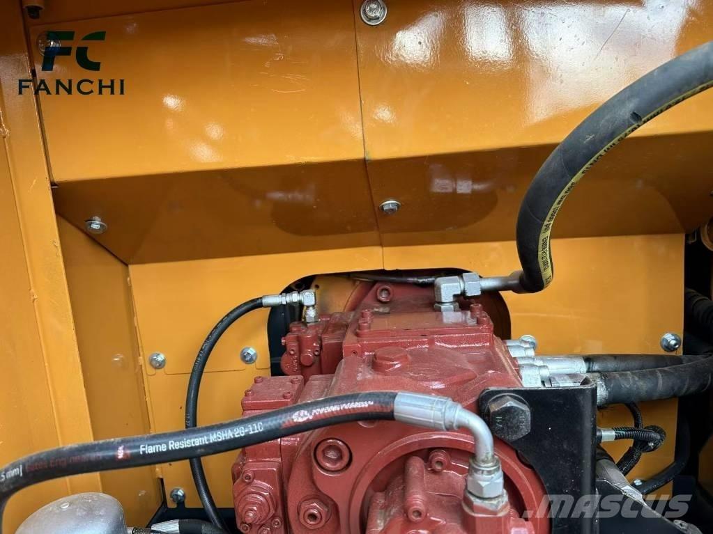Hyundai 220LC-9S Escavatori cingolati