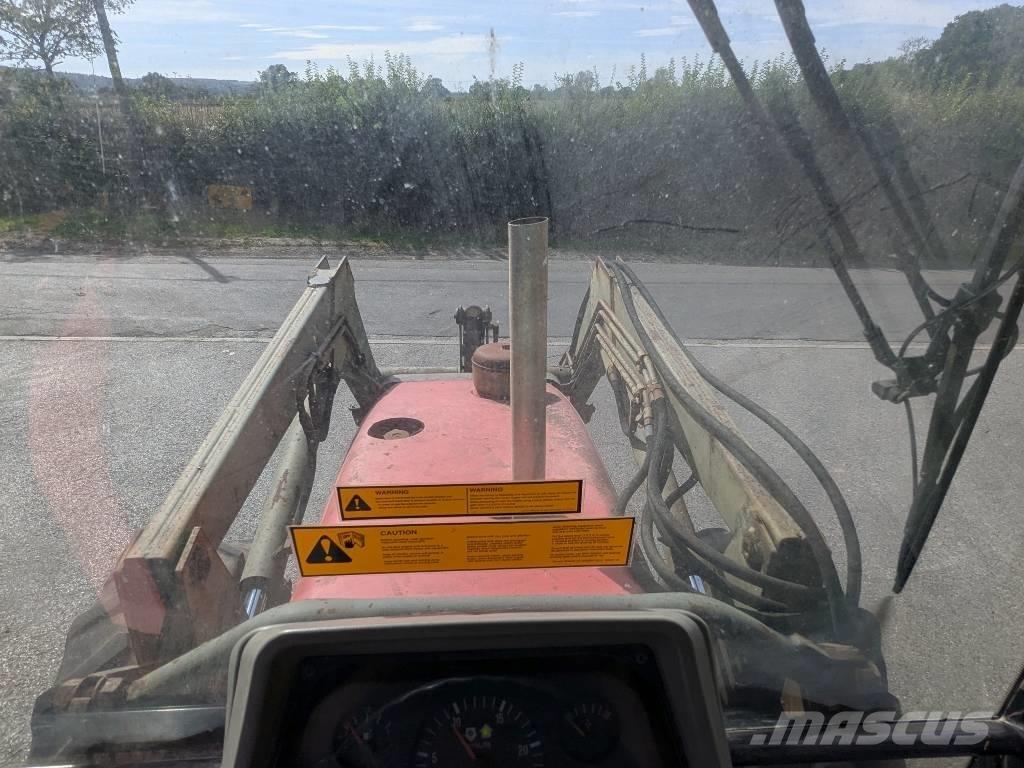 Massey Ferguson 6120 Trattori