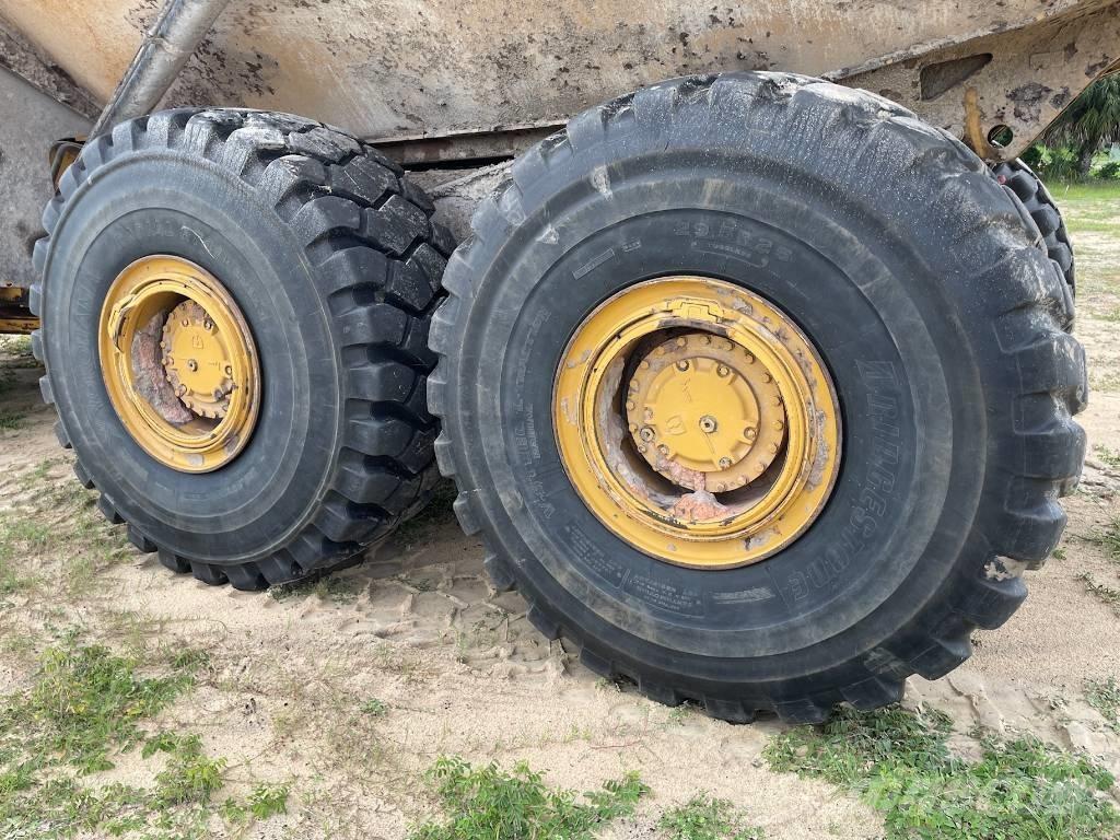 CAT 740 GC Dumpers articolati