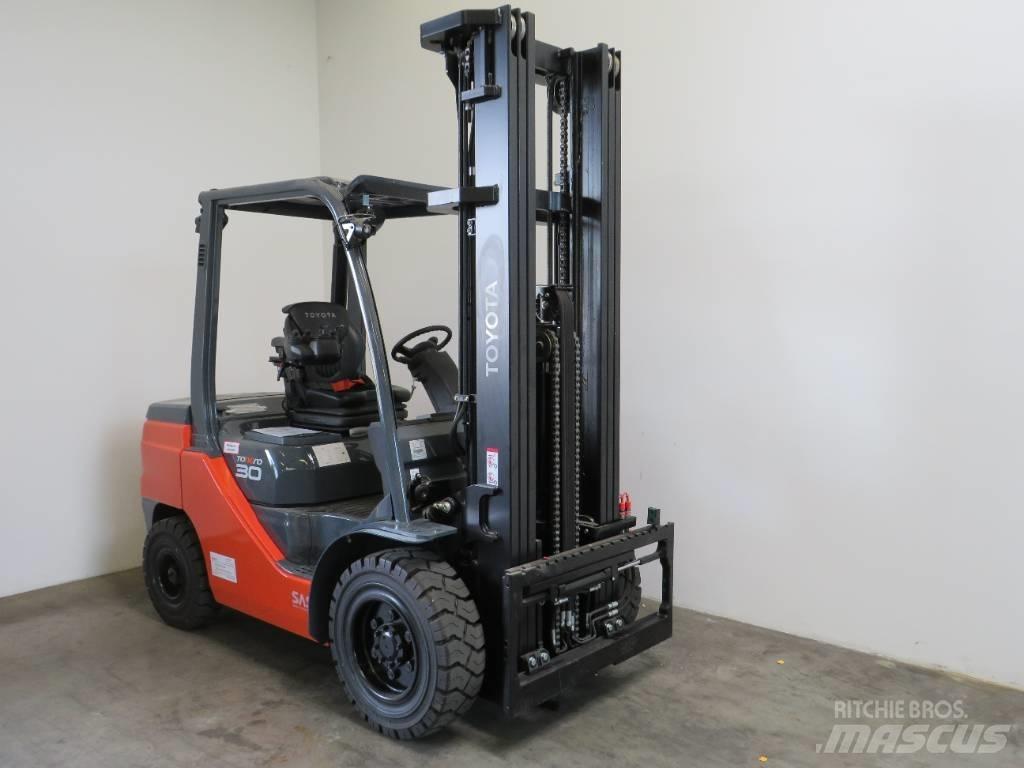 Toyota 8 FD F 30 Carrelli elevatori diesel