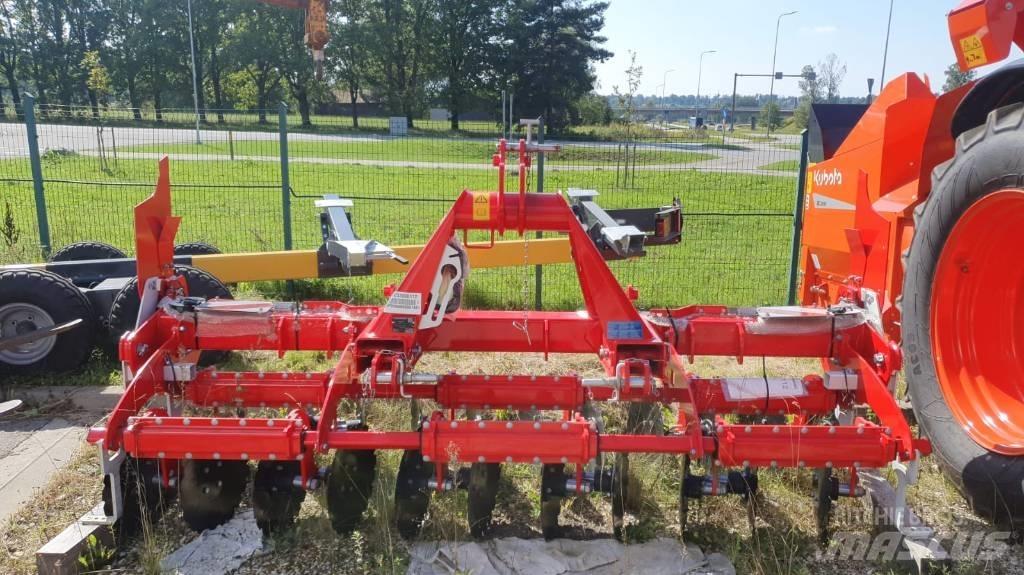Pöttinger FOX300D Coltivatori a filari