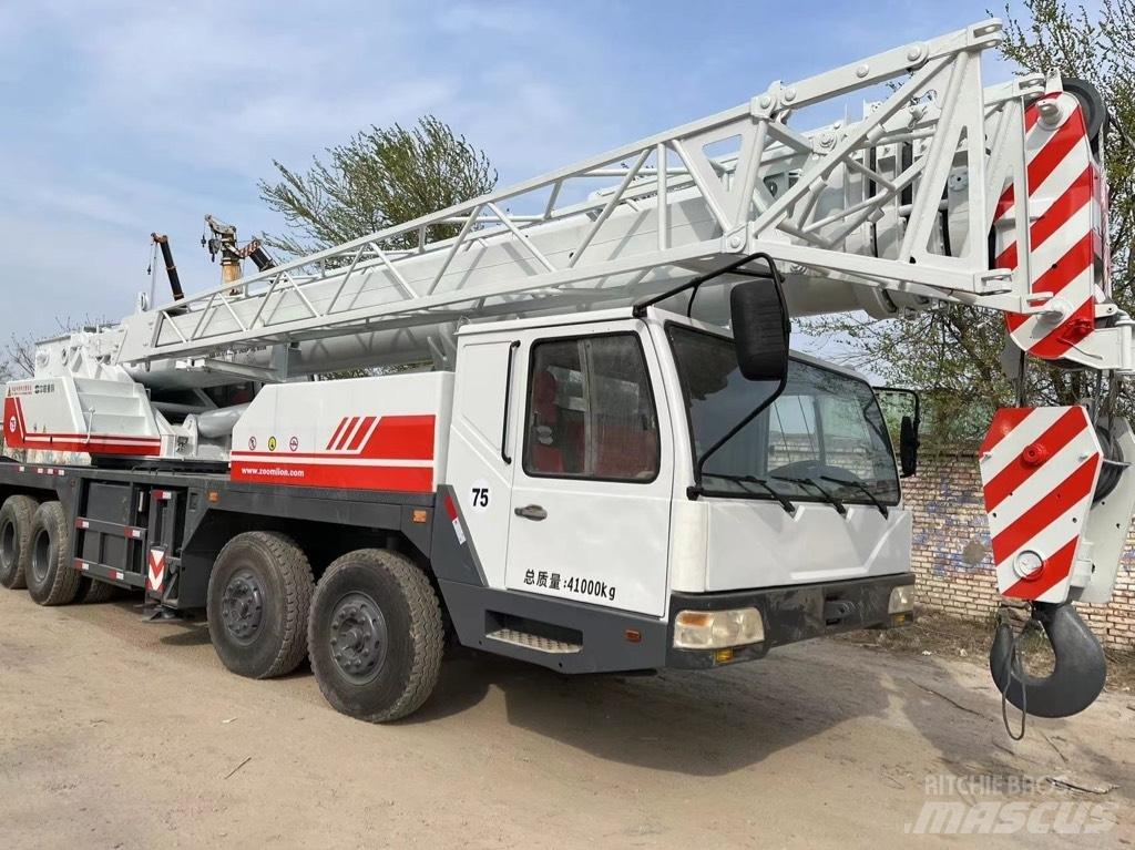 Zoomlion QY50V Gru per tutti i terreni