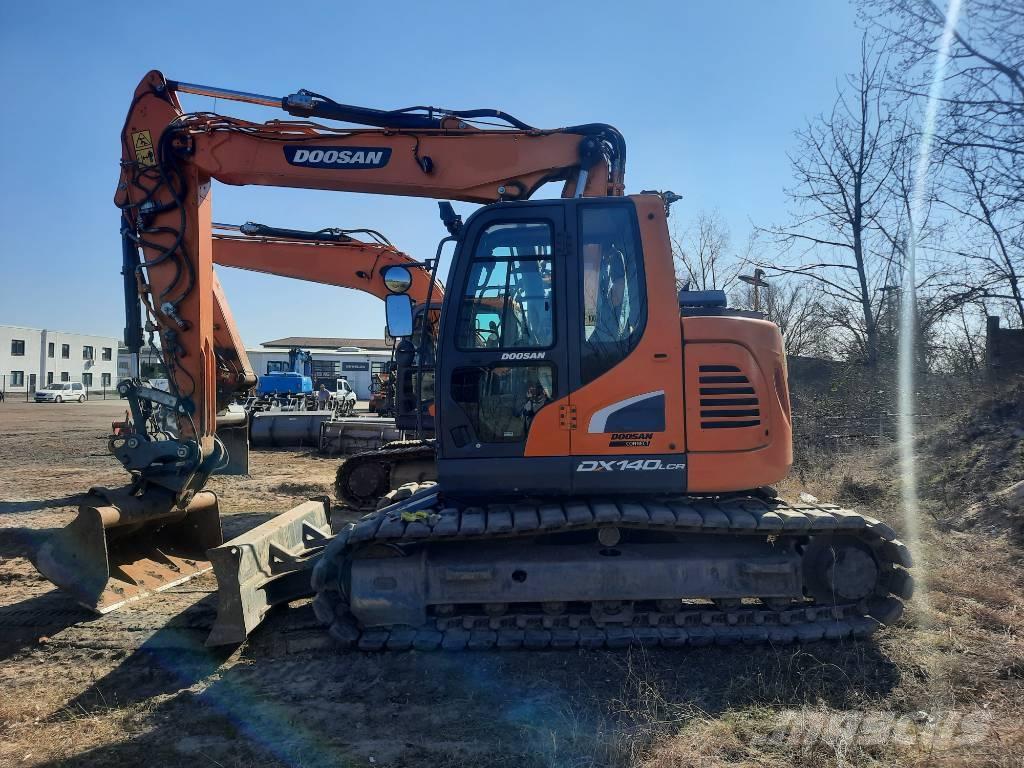 Doosan DX140LCR-5 Escavatori cingolati