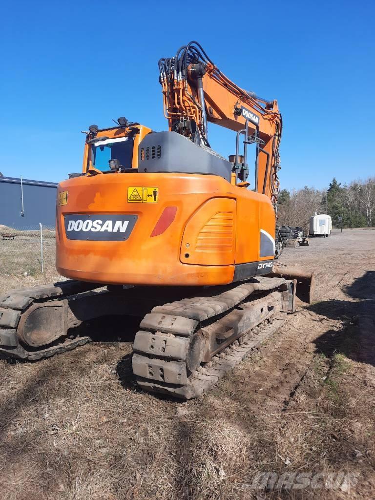 Doosan DX140LCR-5 Escavatori cingolati
