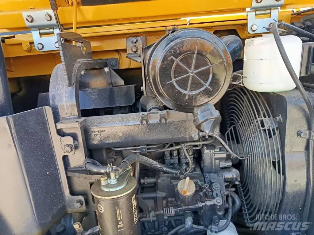 Komatsu PC56 Escavatori cingolati