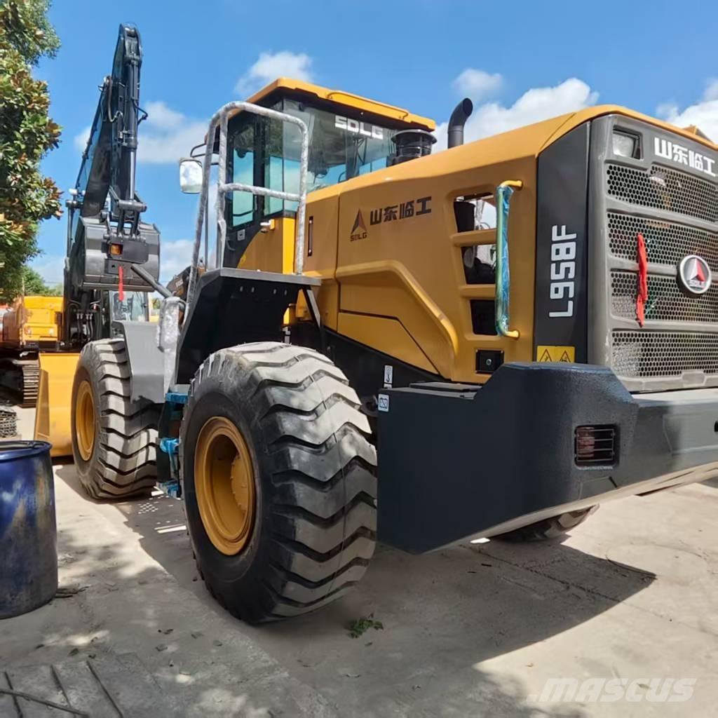 SDLG LG 958 F Pale gommate