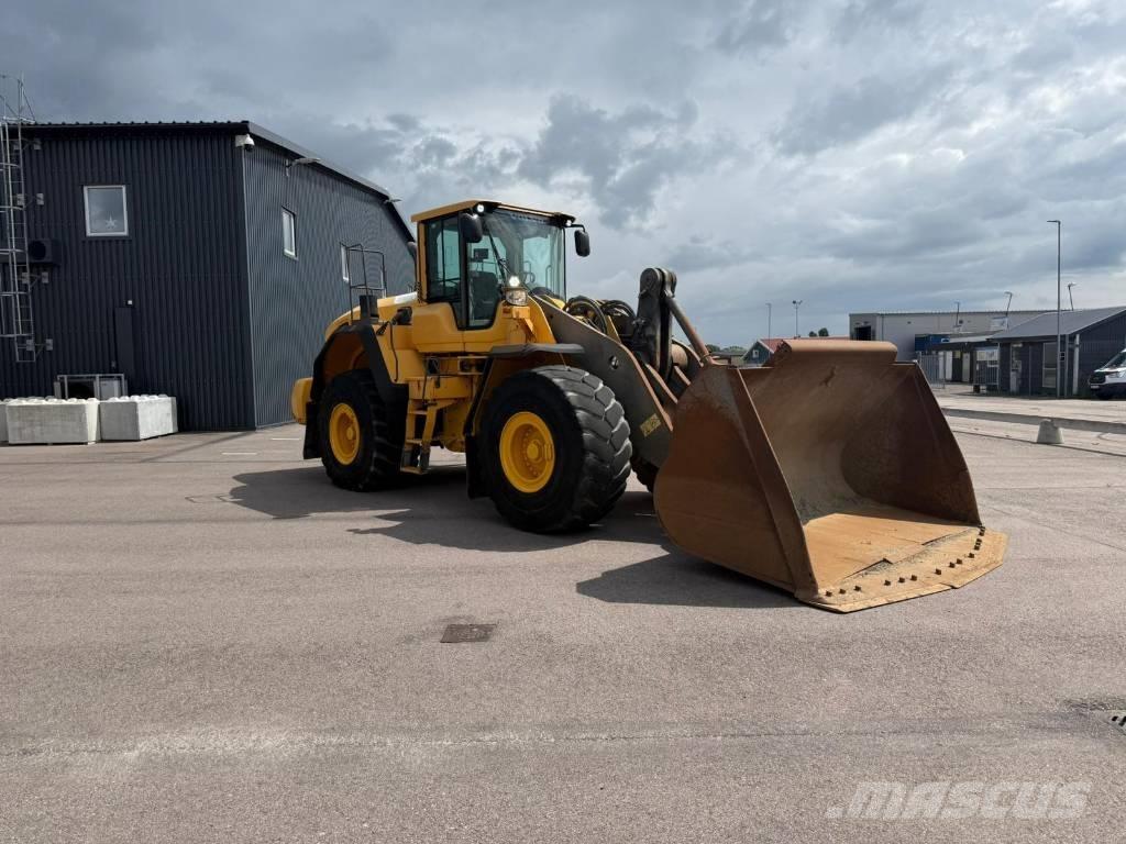 Volvo L 180 G Pale gommate
