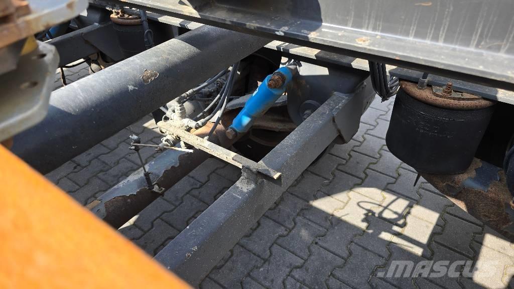  Tailerbygg TOM-42 Camion trasporto legname