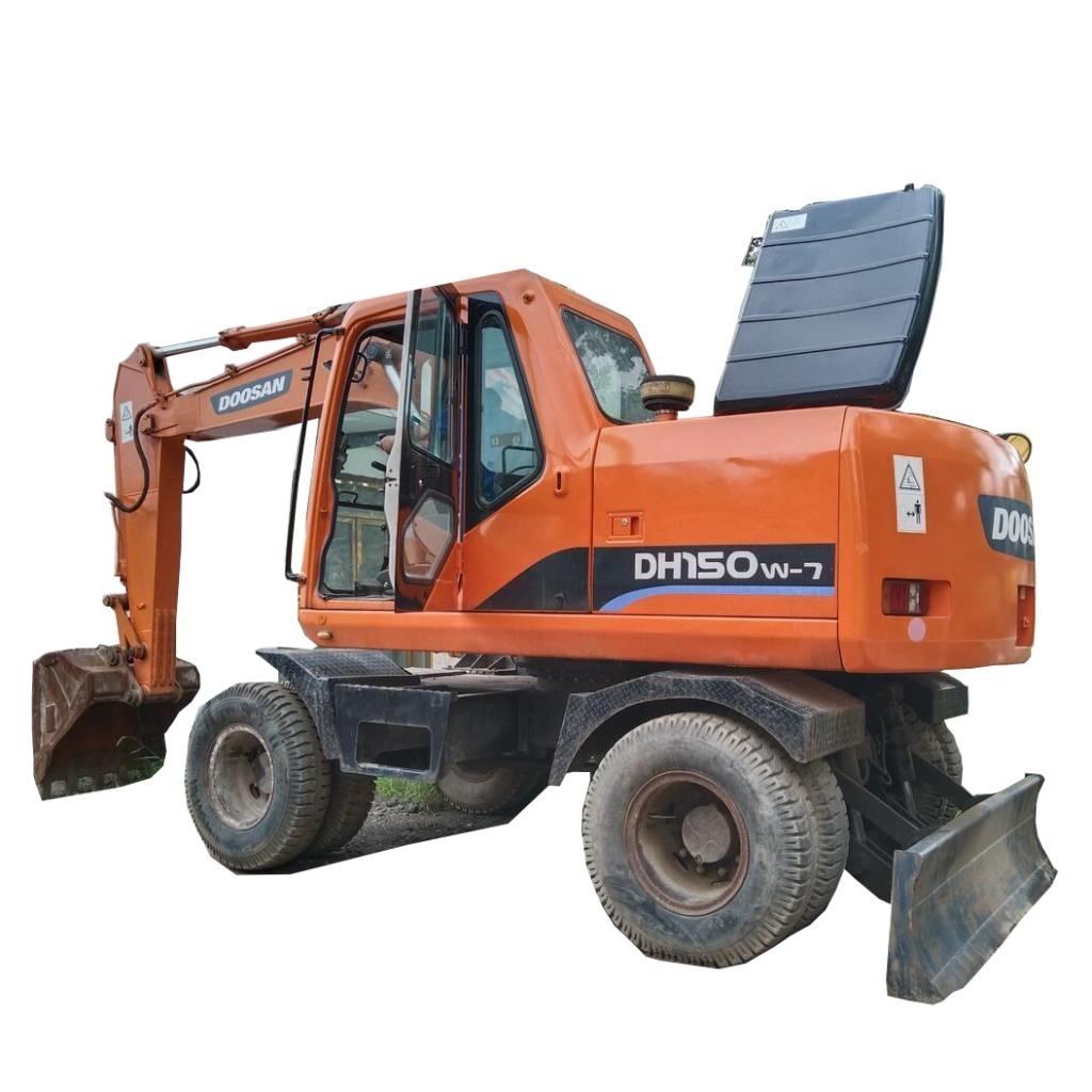 Doosan DH 150 W-7 Escavatori gommati