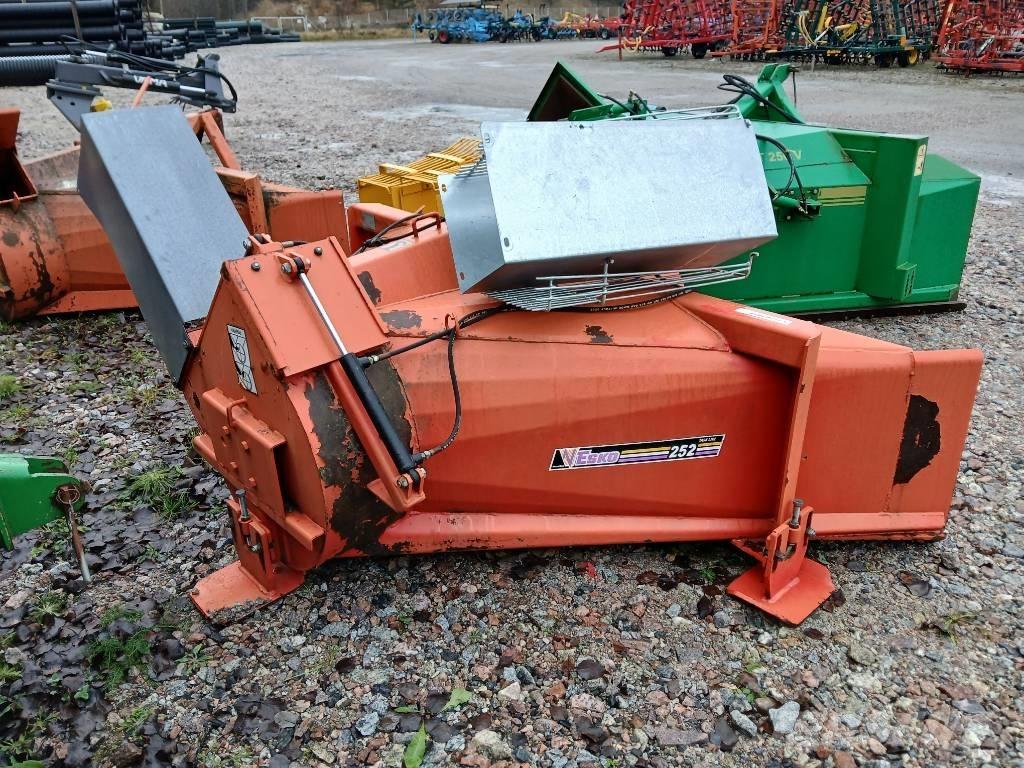 Esko 252 Spazzaneve