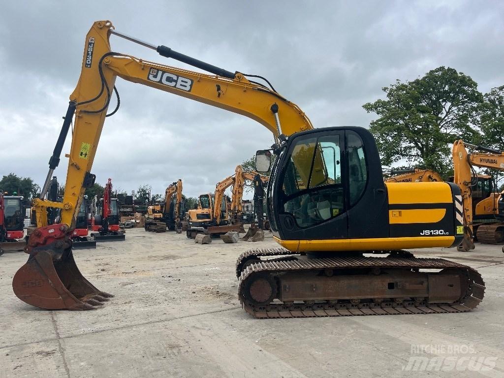 JCB JS 130 Escavatori cingolati