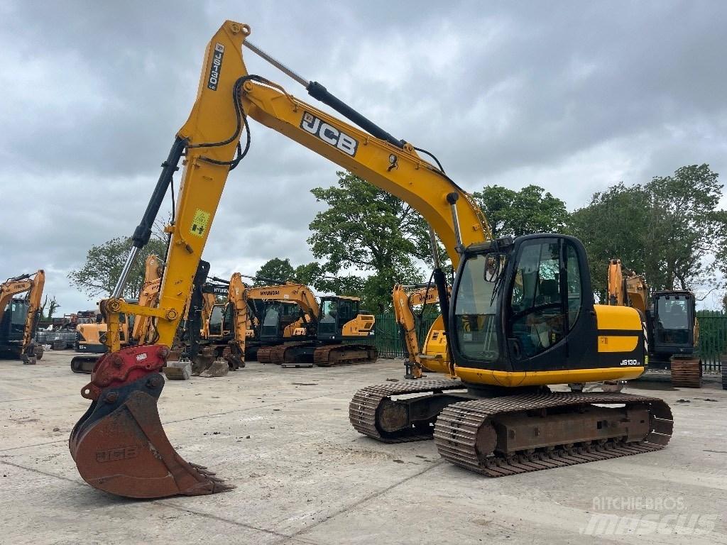 JCB JS 130 Escavatori cingolati