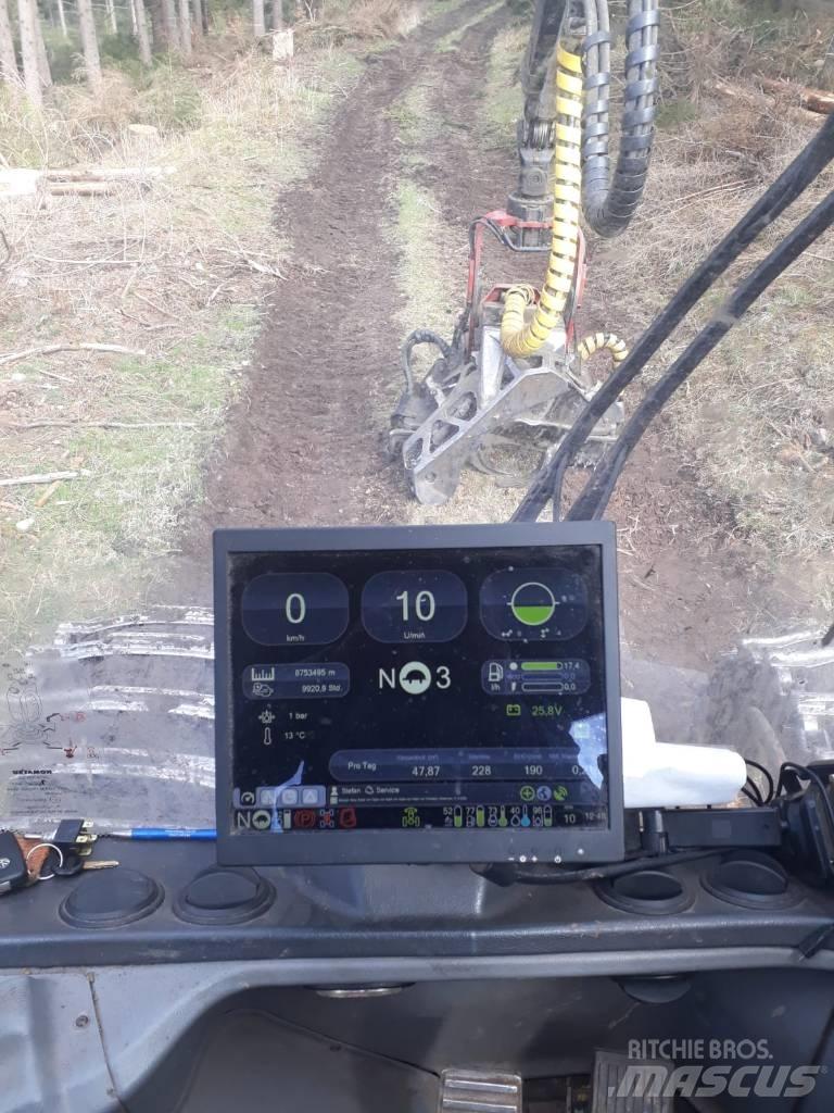 Komatsu 931 XC Abbattitrici, Disboscatrici