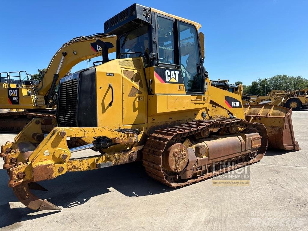 CAT 973D Pale cingolate