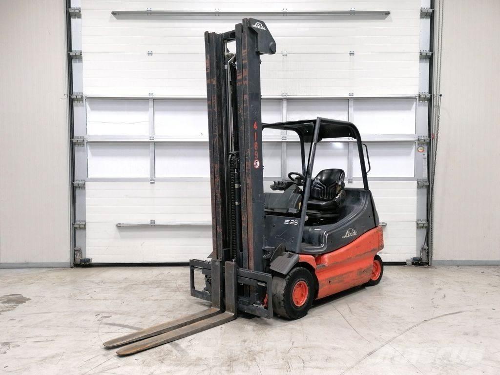 Linde E25-02 Carrelli elevatori elettrici
