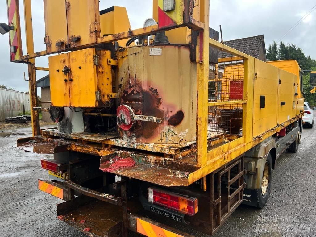 Mercedes-Benz 1318 Camion altro