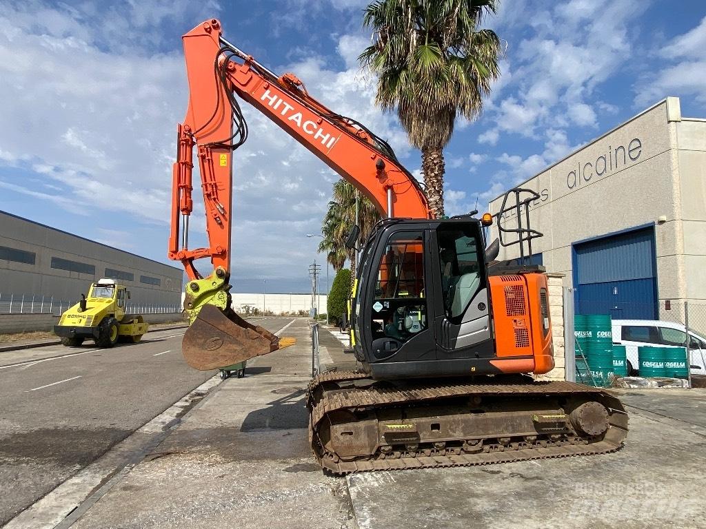 Hitachi ZX 135 US-6 Escavatori cingolati