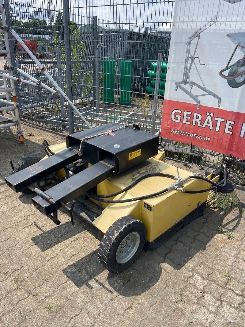  1505 Autocarro spazzatrice