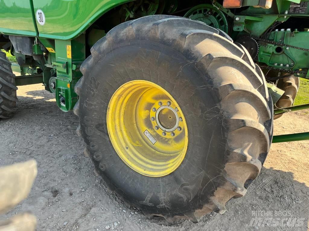 John Deere W 650 i Mietitrebbiatrici