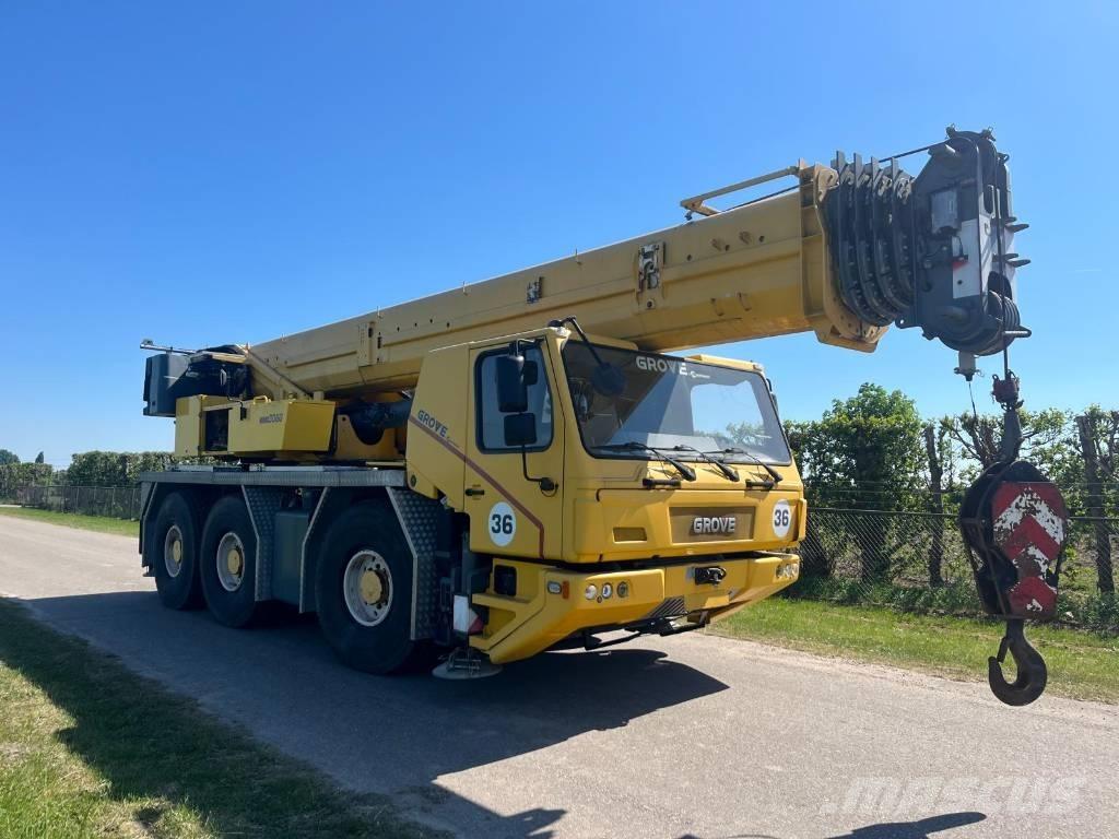 Grove GMK 3060 Gru per tutti i terreni