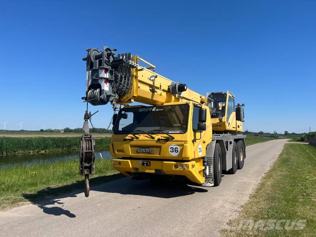 Grove GMK 3060 Gru per tutti i terreni