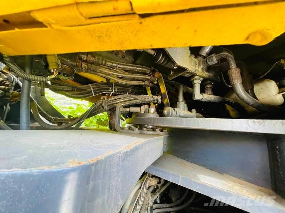 Komatsu wa470 Pale gommate