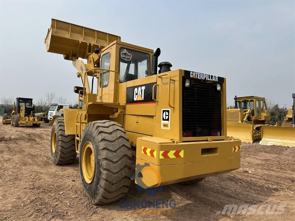 CAT 966 C Pale gommate